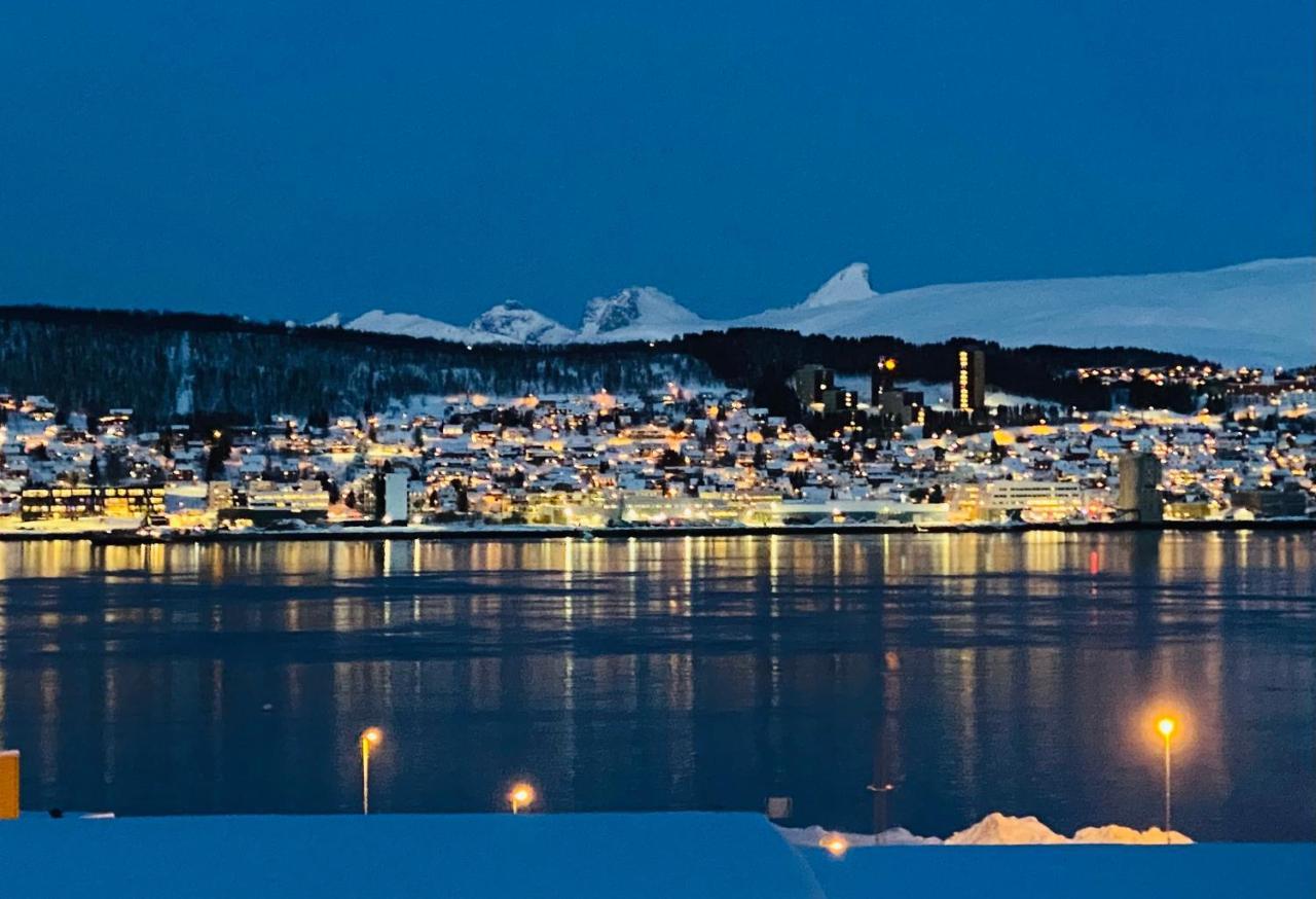 Polar Arctic View - Free Parking! Apartamento Tromsø Exterior foto